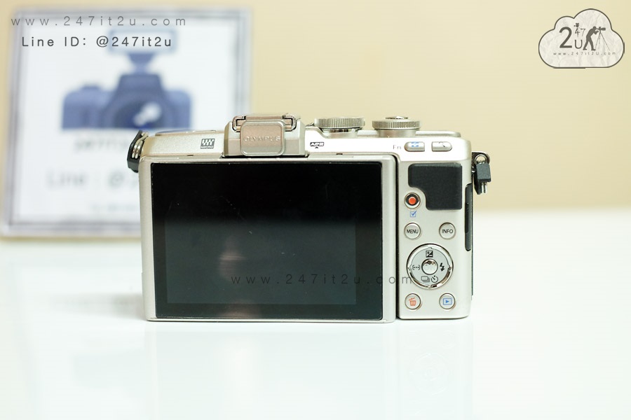 กล้อง Olympus E-PL7 + เลนส์ 14-42mm สี Silver