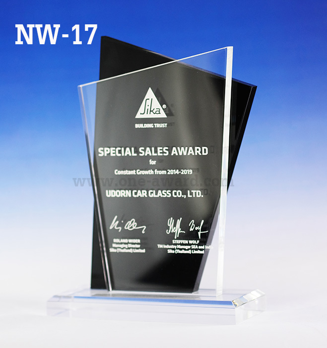 Code: NW-17 โล่อะคริลิค ความสูงตัวโล่ 6-9 นิ้ว ความหนาอะคริลิคตัวโล่ 10 มม. + 10 มม. พร้อมเลเซอร์ข้อความและโลโก้ ลงสีได้ไม่เกิน 2 สี ***ราคาเริ่มต้นที่ 800 บาท (ความสูง 6 นิ้ว เมื่อสั่ง 5 ชิ้น+) ***