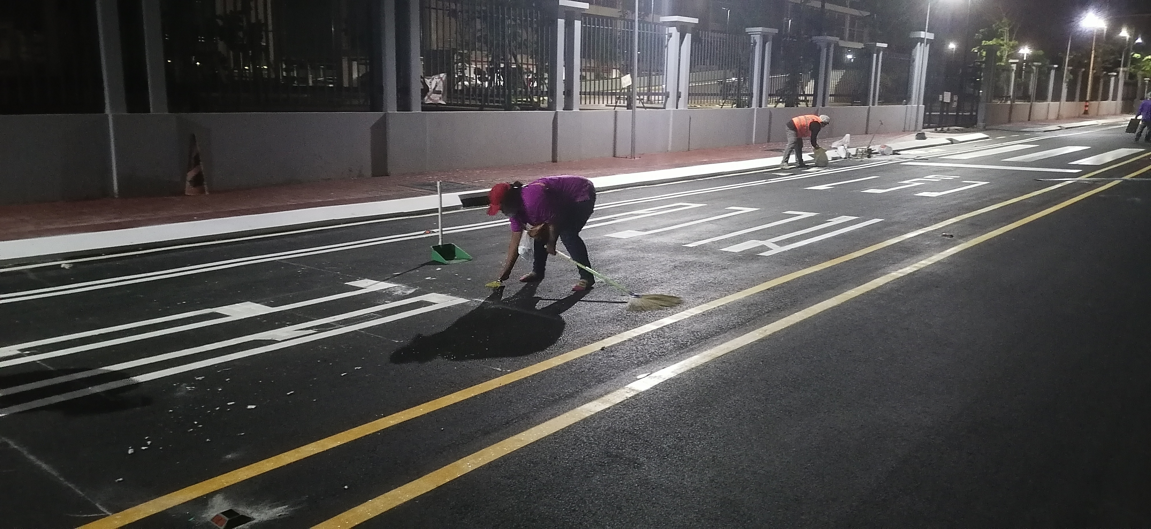 งานตีเส้นจราจร เลนจักรยาน ลู่วิ่งสีเทอร์โมพลาสติก