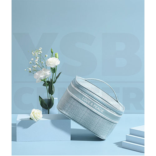 กระเป๋าใส่เครื่องสำอาง กระเป๋าถือ แฟชั่น จุของได้เยอะ การตัดเย็บดีมาก