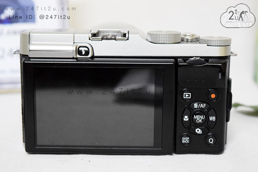 กล้อง Fujifilm X-A1 + เลนส์ 16-50 mm สี Silver