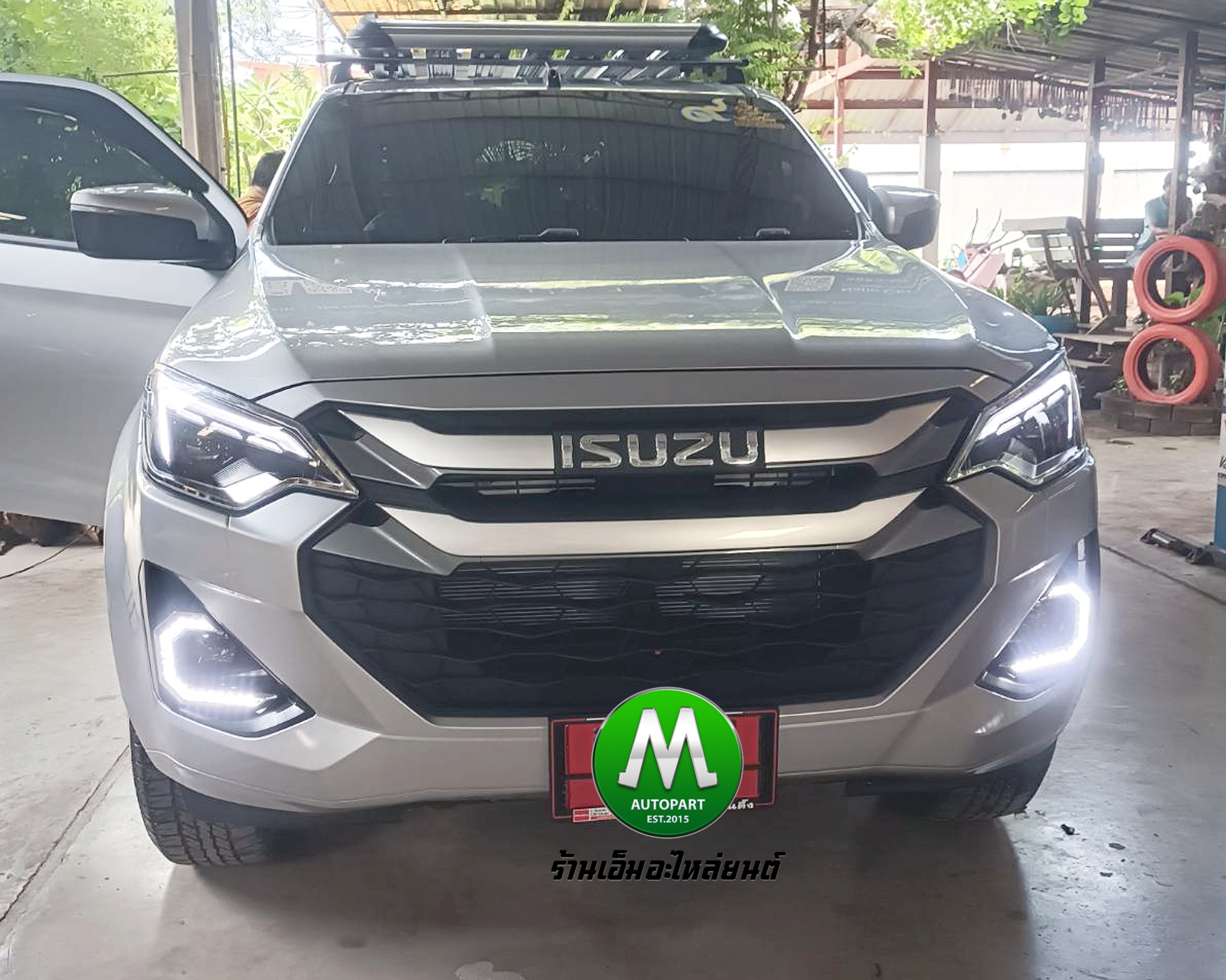 ฝาครอบไฟตัดหมอก LED Daylight DRL ISUZU D-MAX DMAX 2024 2025 V- CROSS HI-LANDER ตัวยกสูง ไฟเลี้ยววิ่ง ไฟเดย์ไลท์