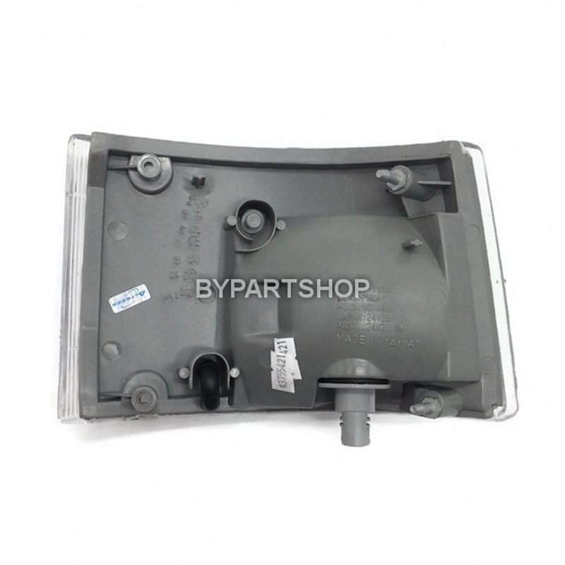 ไฟมุม HINO SINGHITECH(สิงห์ไฮเทค)/FC4J เลนส์ขาว พร้อมขั้วไฟ ปี1996-1999 (งานแท้ LUCID) -ราคาต่อดวง-