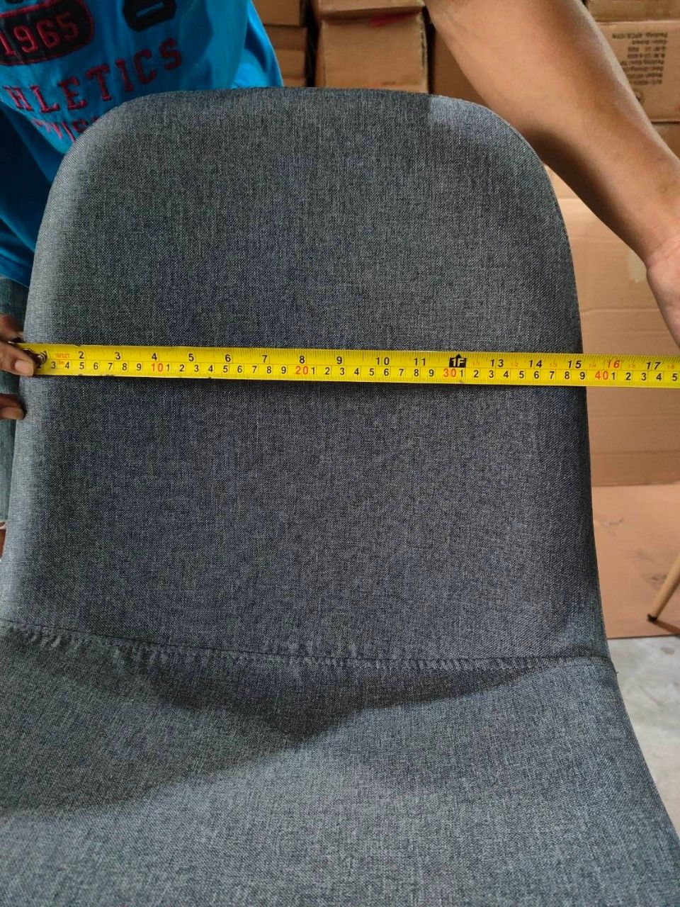 เก้าอี้เบาะผ้าเสริมฟองน้ำ โมเดิร์น รับแขก ขาโลหะหุ้มลายไม้ แข็งแรง YL195 - YL196