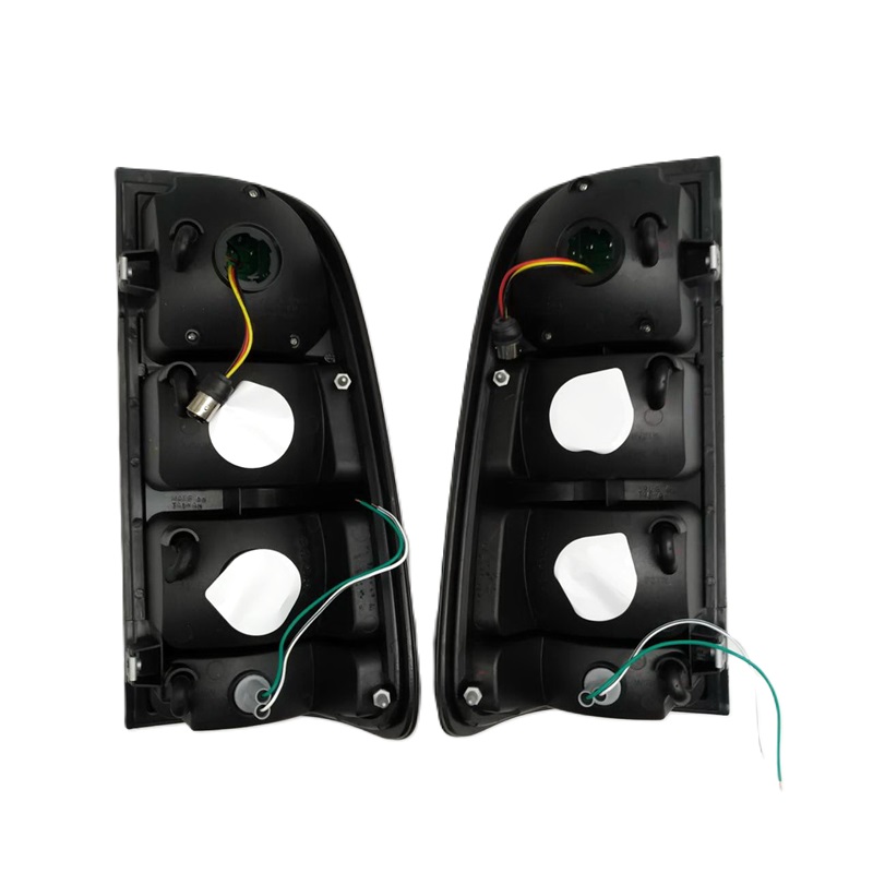 ไฟท้ายแต่ง TOYOTA VIGO(วีโก้) LED โคมลมดำ ปี2004-2014 (ครบคู่) (ใส่วีโก้แชมป์ได้ด้วย)