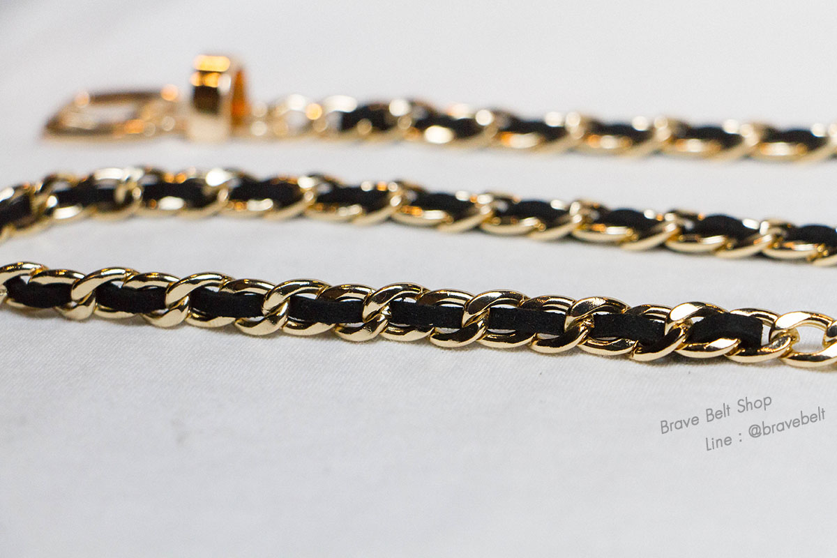เข็มขัดสายโซ่ทรงสวย สายสีดำปลายสีทอง