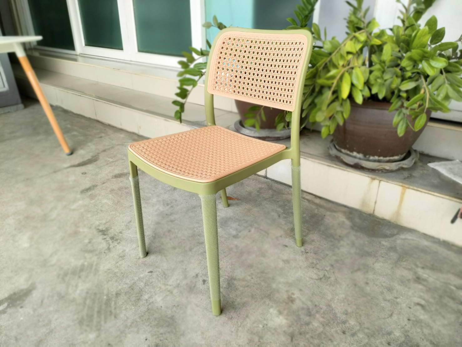 เก้าอี้พลาสติก เก้าอี้หวาย หวายเทียม เก้าอี้ร้านกาแฟ ร้านอาหาร สไตล์โมเดิร์น