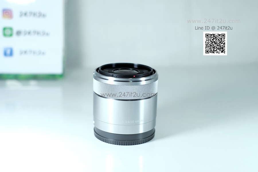 เลนส์ Sony 30mm f3.5 macro สี silver