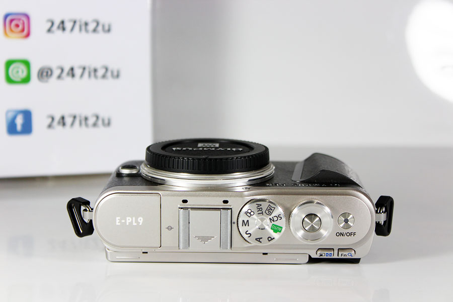 Olympus E-PL9 Body สี silver ปกศ.