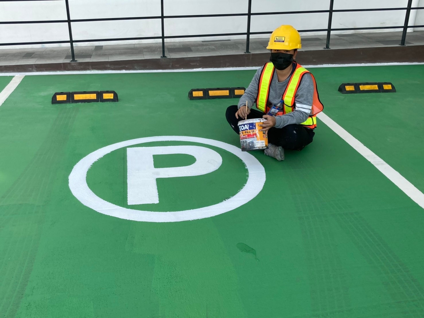 ทำสัญลักษณ์ที่พื้นด้วยสีอีพ๊อคซี่,สีเทอร์โมพลาสติก