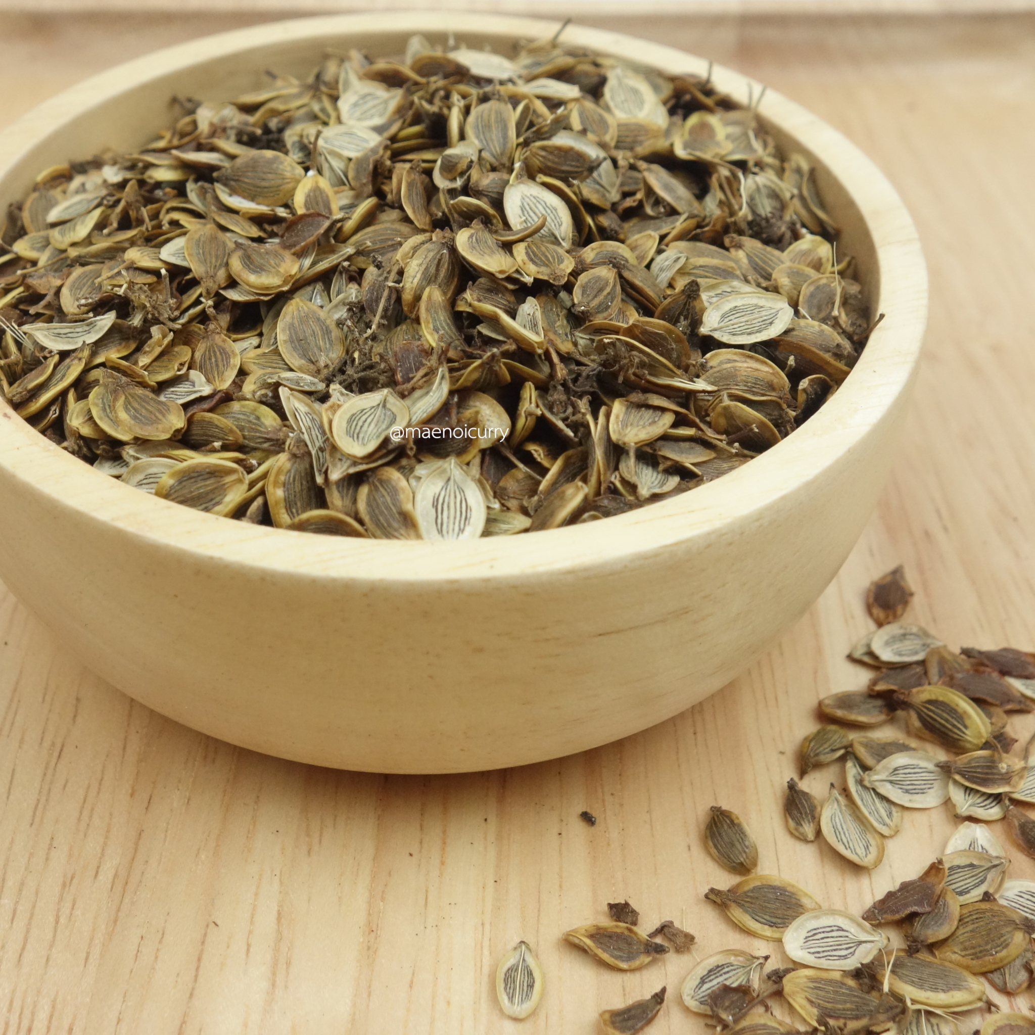 มะแหลบ (เทียนตั๊กแตน)