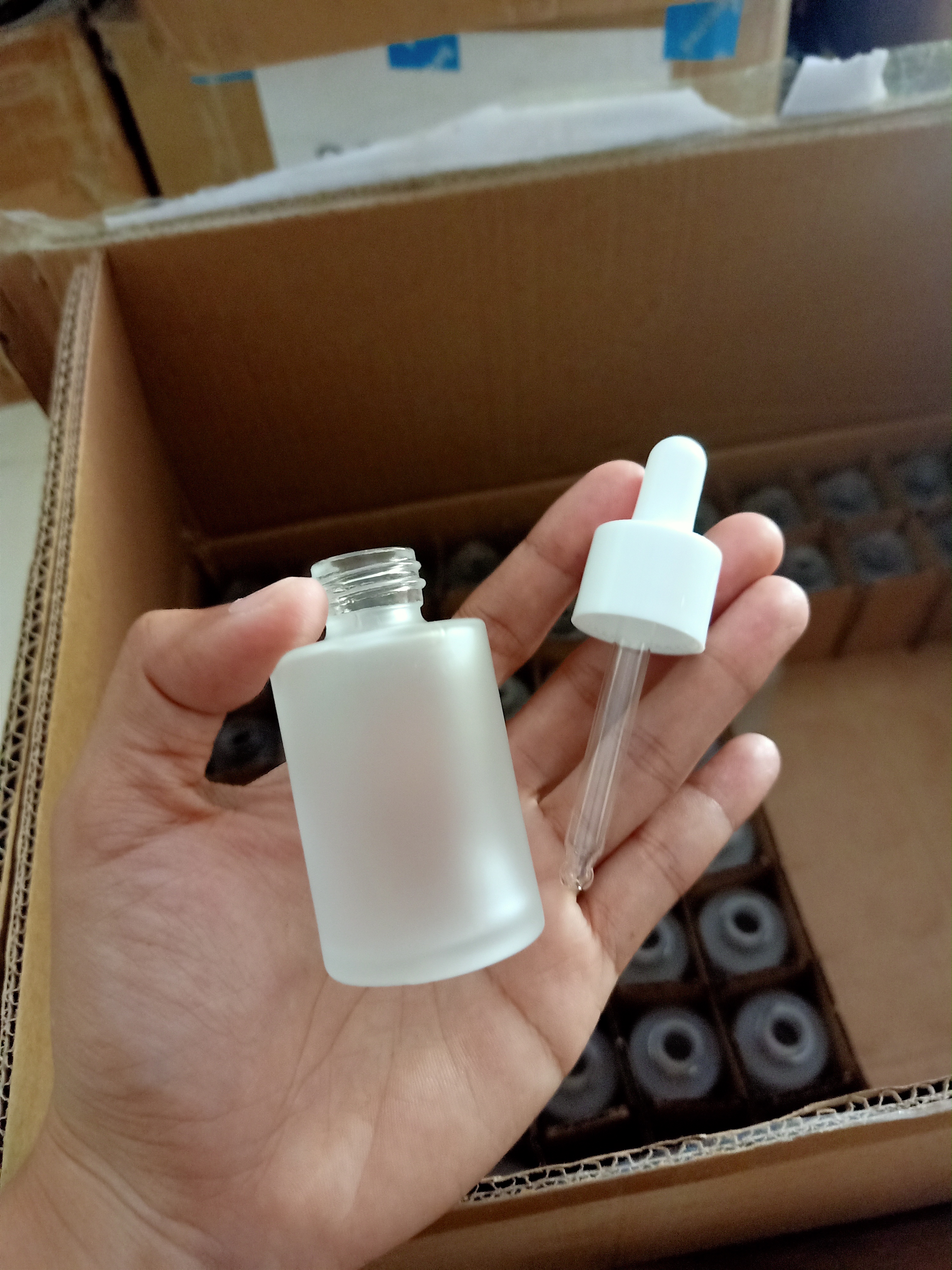 30ml ขวดแก้วสีชา สีใส และสีขาวขุ่น