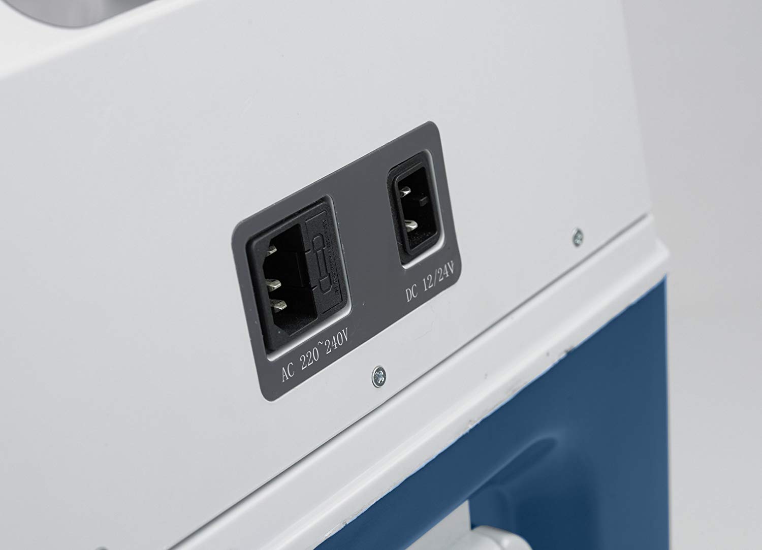 Mobicool FR34 ตู้เย็นแช่แข็ง/ตู้เย็นพกพา CoolFreezer,รุ่น FR34 ความจุ 31 ลิตร, สีฟ้า