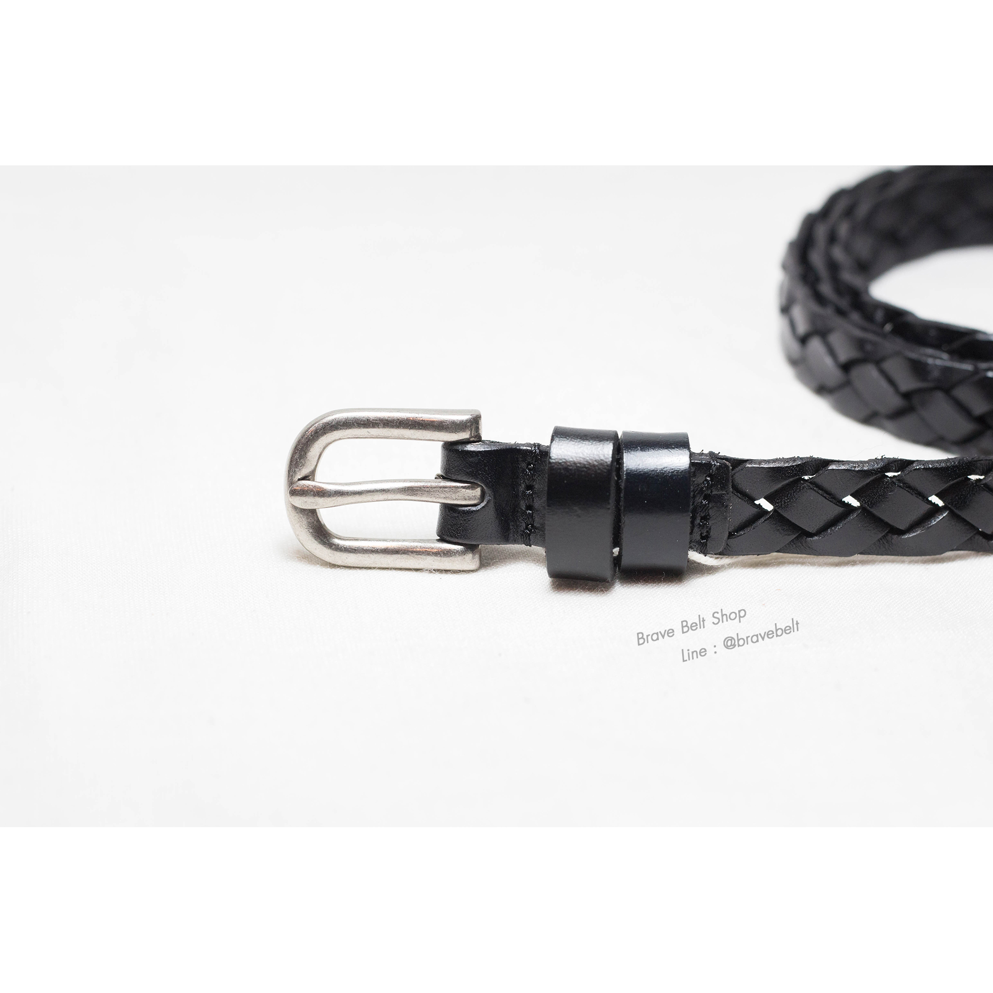 เข็มขัดหนังสานแฟชั่น สีดำถักสวย