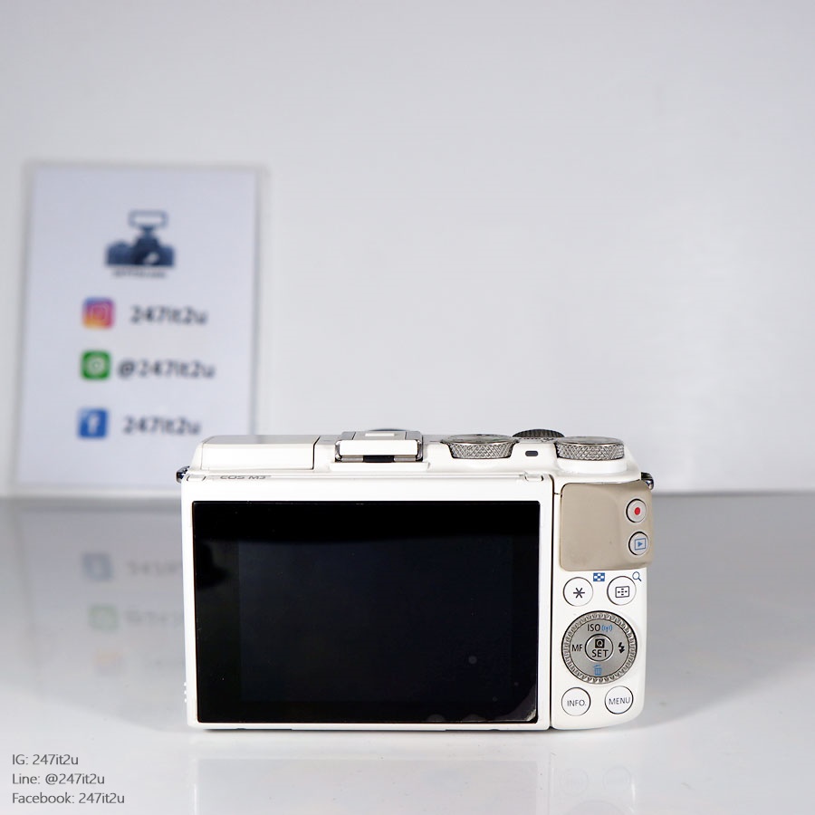 ขายกล้อง Canon EOS M3 + เลนส์18-55mm f3.5-5.6 is STM สีขาว