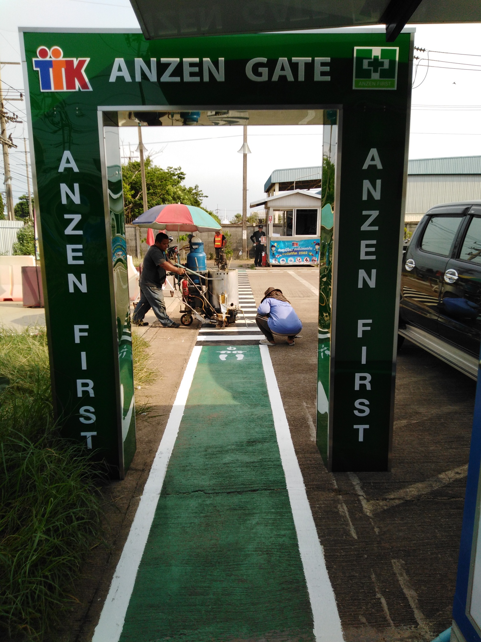 เส้นทางเดินภายในโรงงานราคาตีเส้นทางเดิน