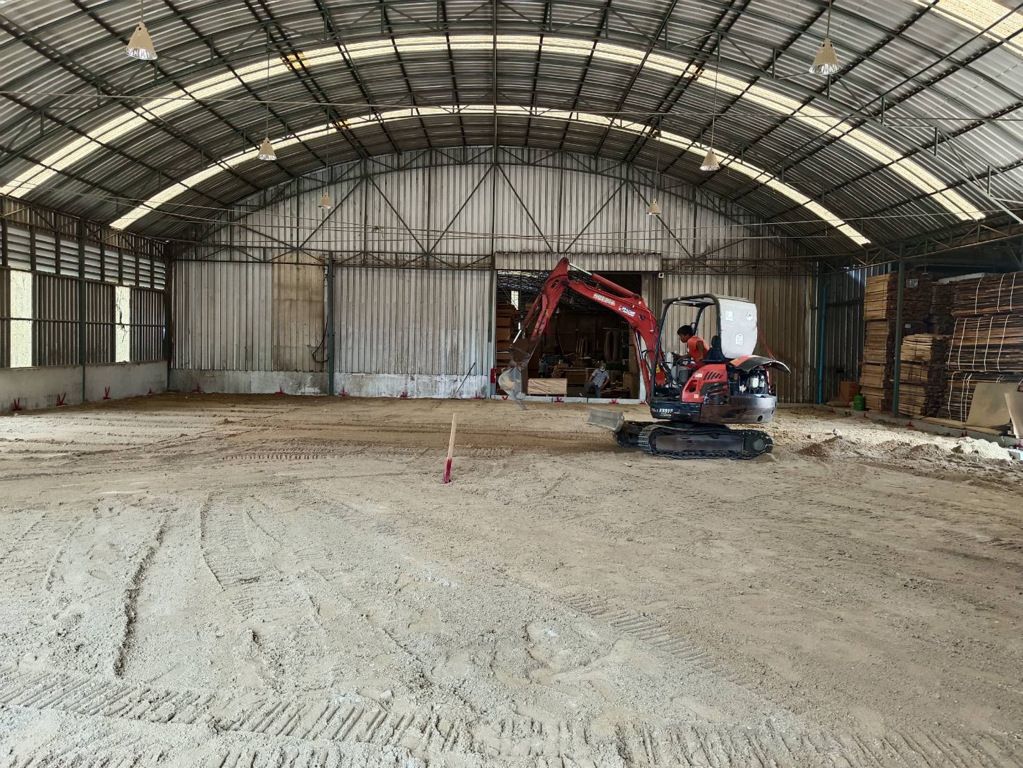 หน้างานซอยแลนด์24 บางนา เทพื้นโรงงาน