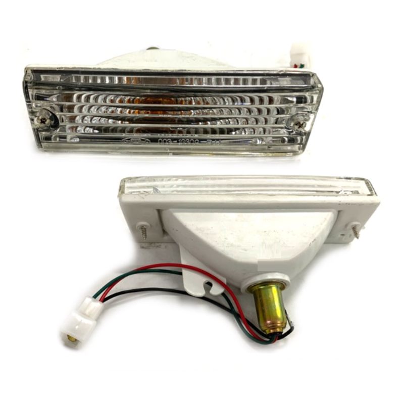 ไฟในกันชน NISSAN BIG-M(บิ๊กเอ็ม) 925/993 ทุกรุ่น เลนส์มัลติใส ปี1990-1997 (งานO.E.M ตราเพชร) -ราคาต่อดวง-