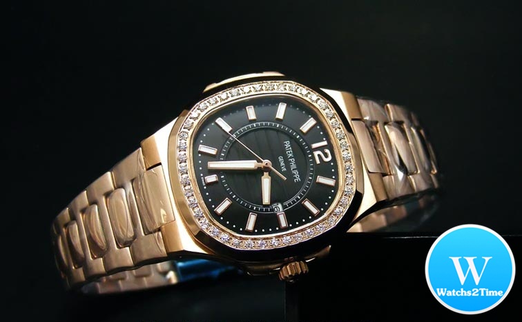 นาฬิกา Patek Philippe Ref.7010/1R Rose Gold Ladies' Nautilus Diamond Black