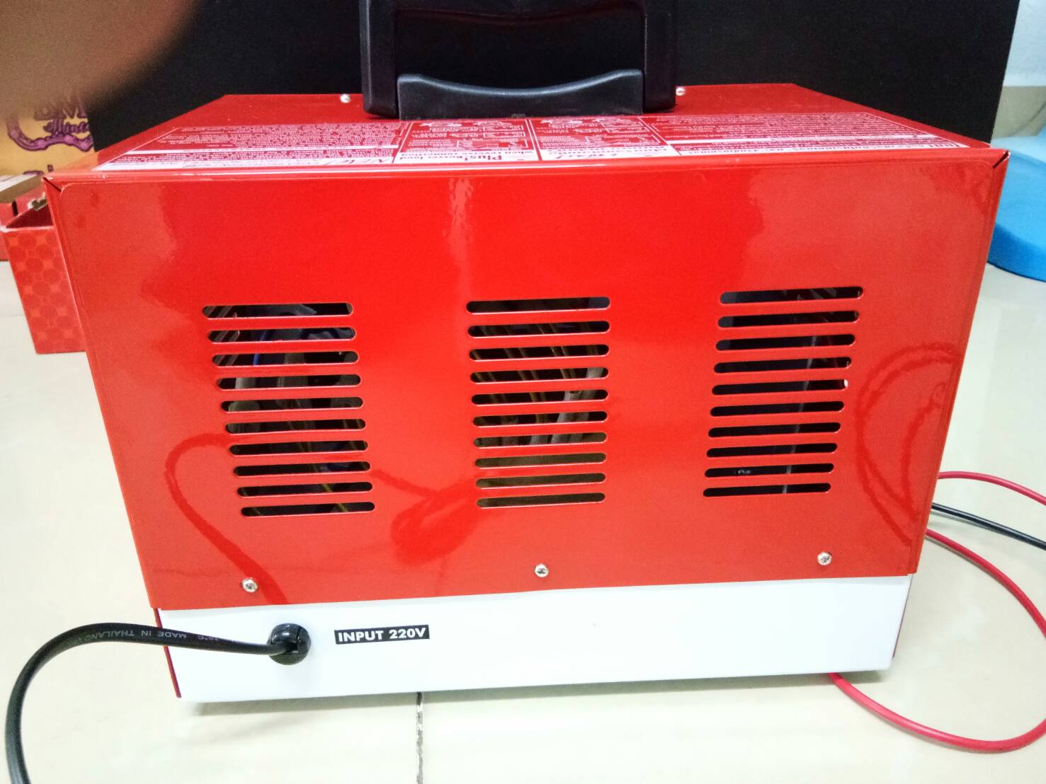 เครื่องชาร์จแบตเตอรี่รถยนต์ LION 6V./12V./24V. 30A ( L241530 )