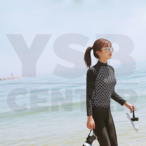 CASSA ชุดว่ายน้ำ ชุดว่ายน้ำผู้หญิง ชุดว่ายน้ำผู้หญิงเซ็ต 2 ชิิ้น เสื้อแขนยาว + กางเกงขายาว (สีดำ ลายตาข่าย)