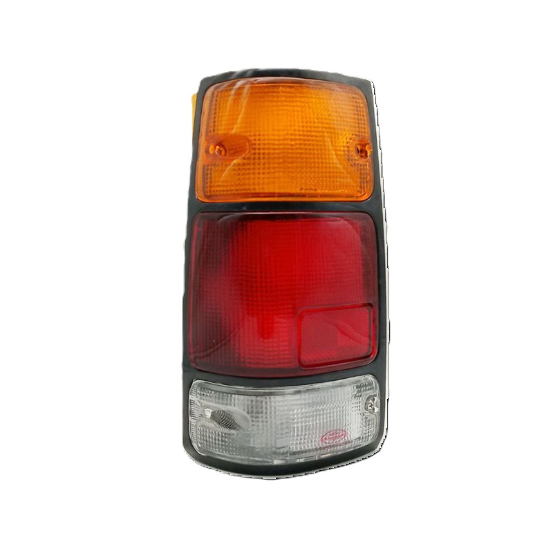 ไฟท้าย ISUZU TFR(มังกร) รุ่นขอบดำ พร้อมขั้ว+หลอด ปี1990-1996 (งานO.E.M ตราเพชรเกรดห้าง) -ราคาต่อดวง-