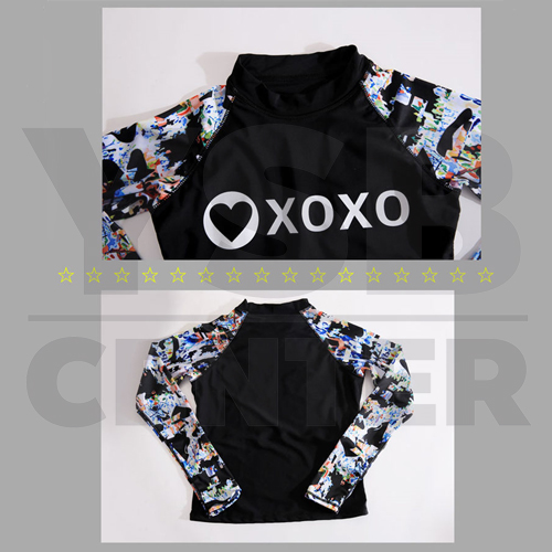 CASSA ชุดว่ายน้ำ ชุดว่ายน้ำผู้หญิง ชุดว่ายน้ำผู้หญิงเซ็ต 2 ชิิ้น กางเกงขาสั้น+ เสื้อแขนยาว (สีดำ ลาย XO)