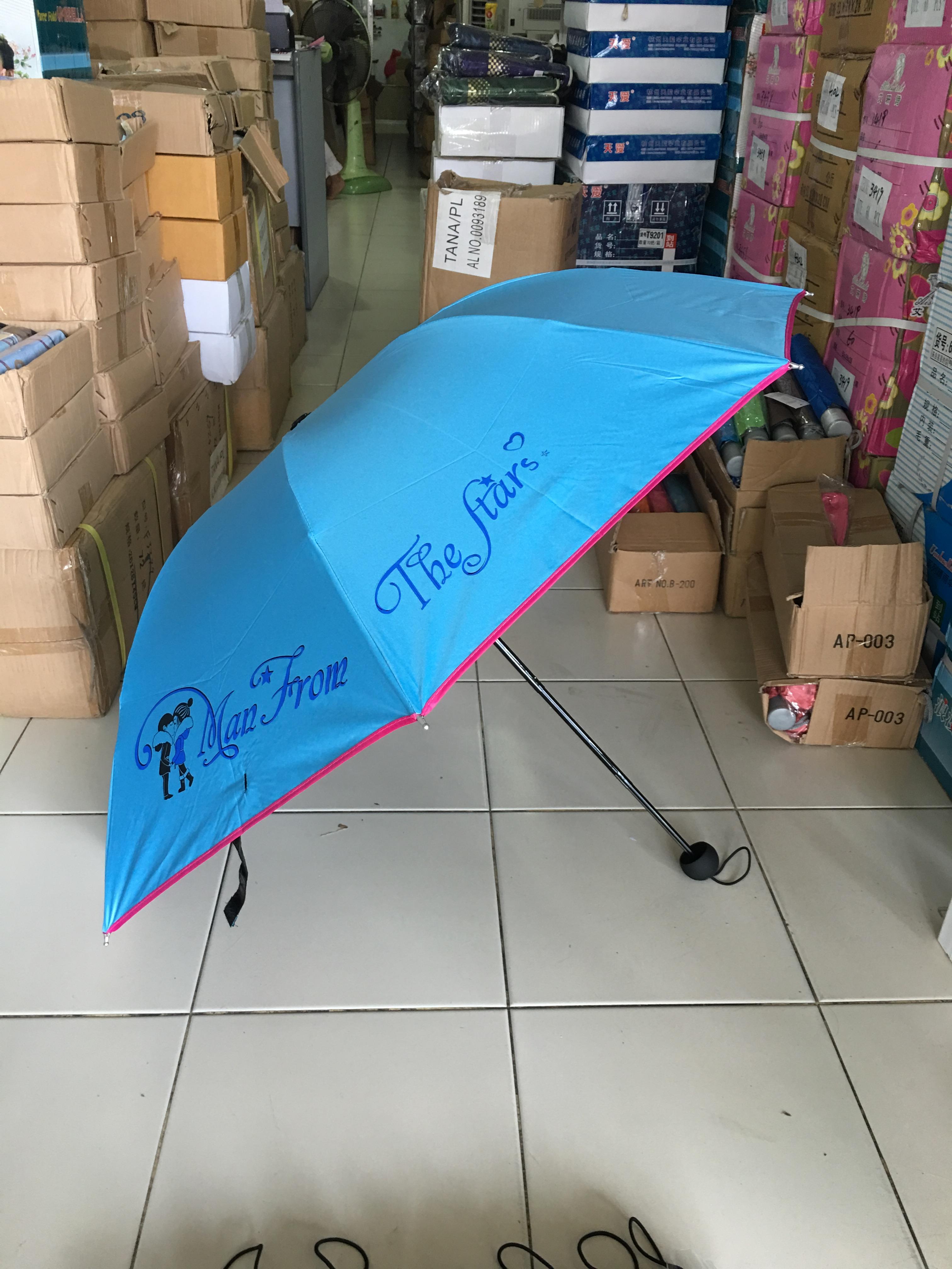 ร่มโค้งแฟชั่นยูวีสีดำ รหัส695