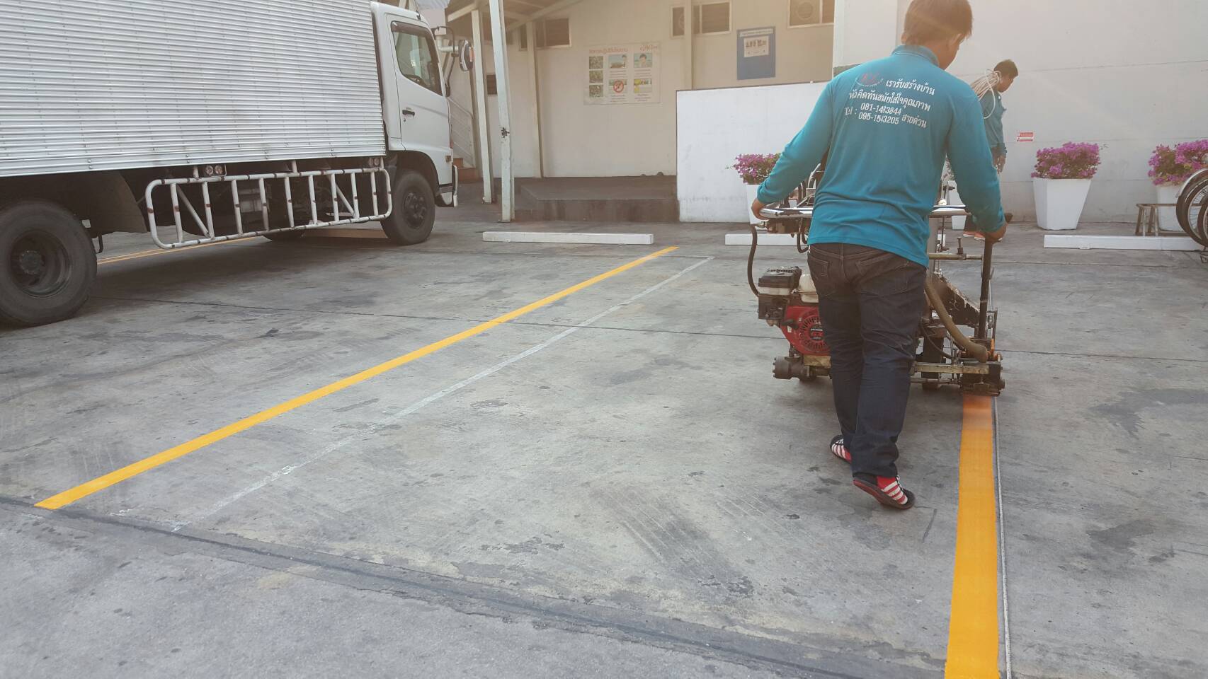 ทางม้าลายภายในโรงงาน