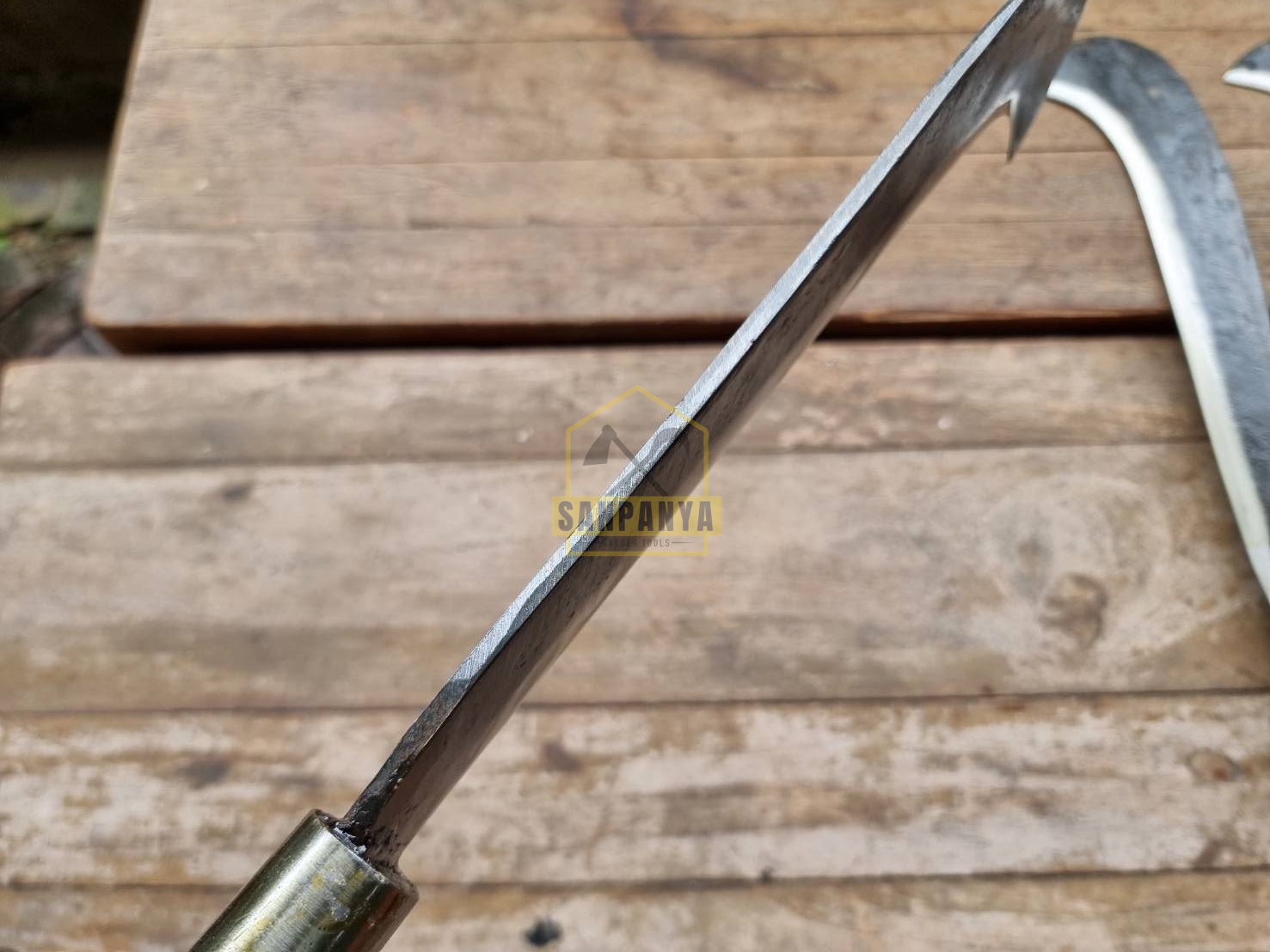 มีดขอนกเหล็กแหนบ ด้ามไม้ (มีดก๋อยด้ามไม้)