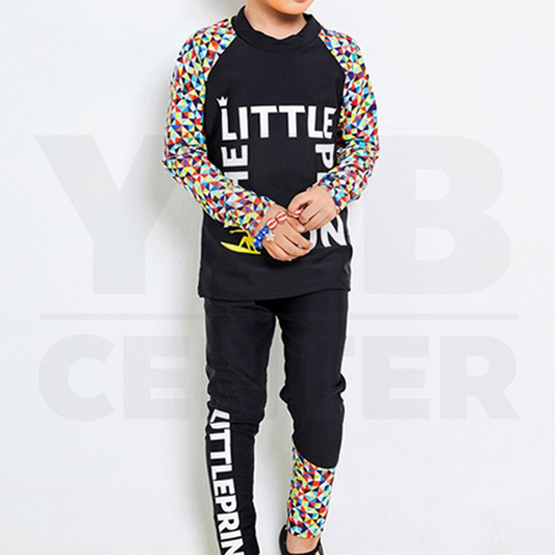 CASSA Set ชุดว่ายน้ำ ชาย หญิง ชุดว่ายน้ำเด็กแขนยาว ขายาว (สีดำลายกราฟิก) สำหรับเด็กสูง