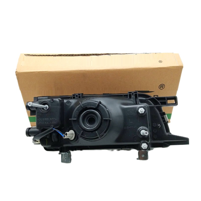 ไฟหน้า NISSAN NV(เอ็นวี) แวน/กระบะ ปี2001-2006 (งานแท้ DEPO) -ราคาต่อดวง-