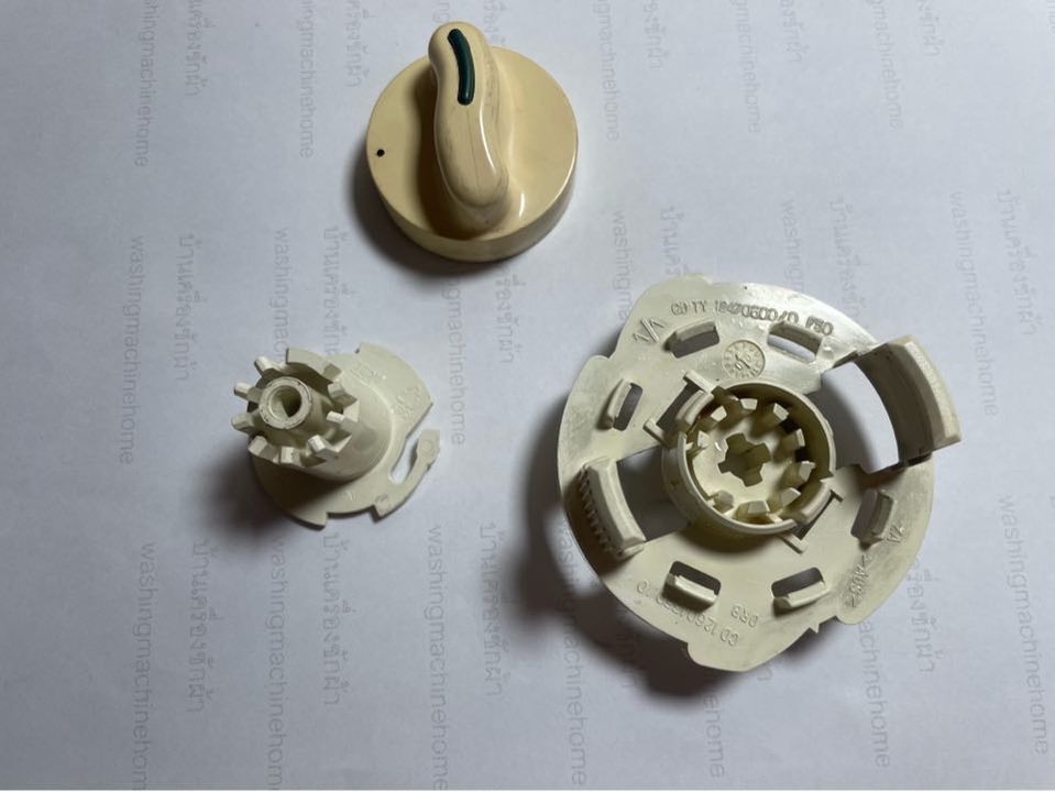 ชุดลูกบิดเครื่องซักผ้า เครื่องซักผ้า ยี่ห้อ ZANUSSI รุ่น FLS579C (มือสอง**) ได้ 3 ชิ้น ตามรูป ตัวลูกบิด ตัวกลาง และตัวใน