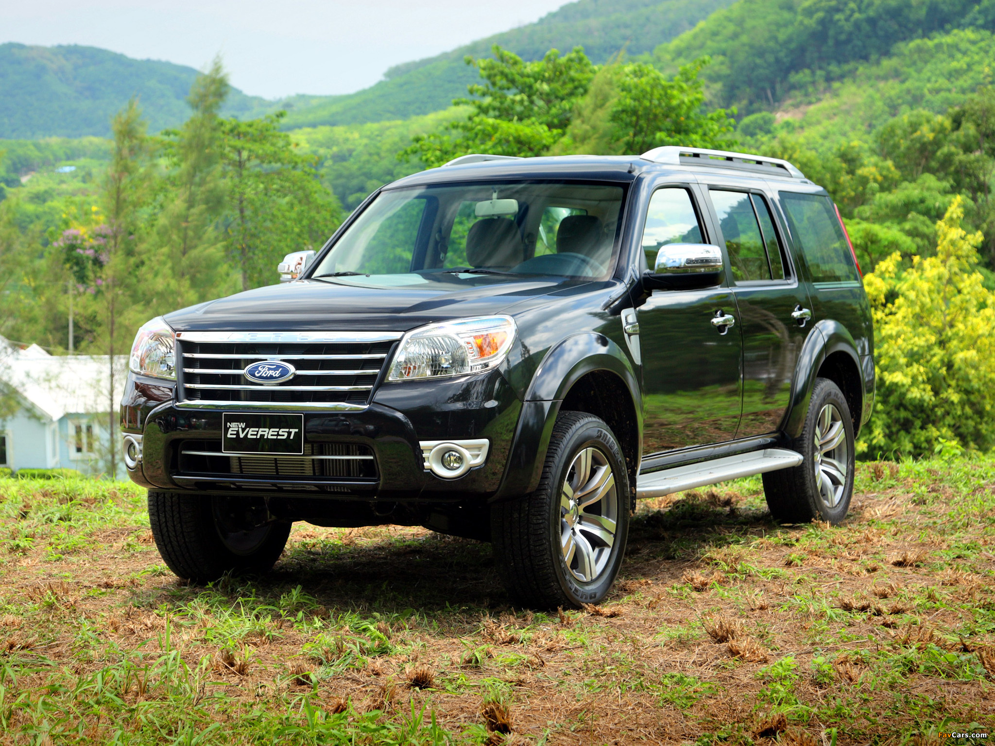 ไฟตัดหมอก FORD EVEREST 2009 2010 2011 ฟอร์ด เอเวอร์เรส ไฟสปอร์ตไลท์ รับประกันสินค้า 3 เดือน