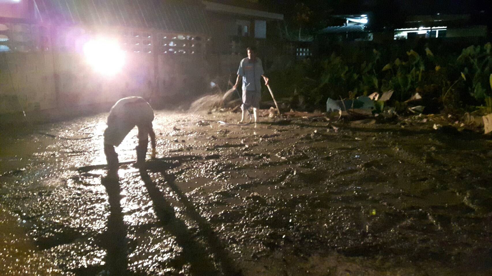 งานประชาอุทิศ