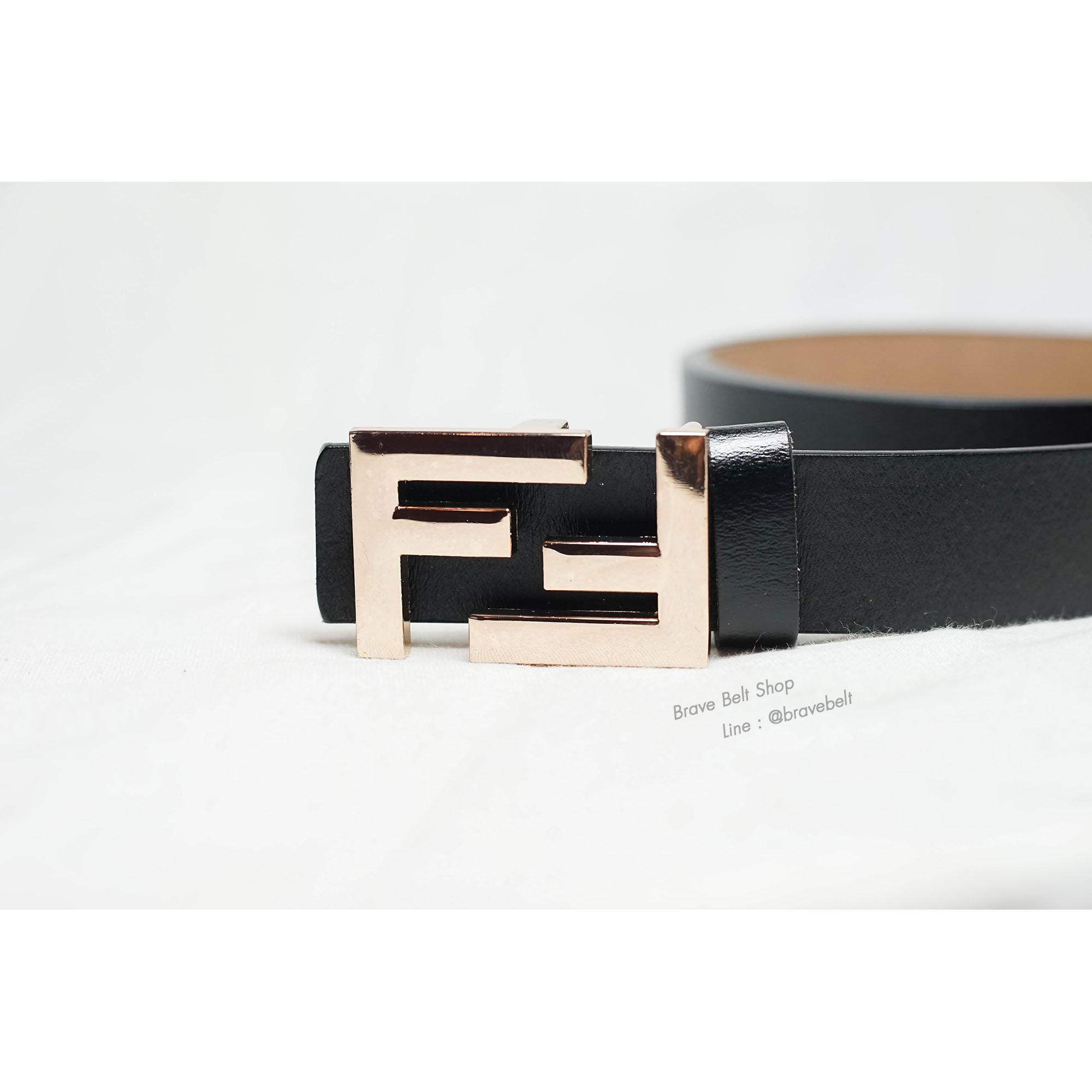 เข็มขัด fendi หนังแท้หัวทองเงาสวย