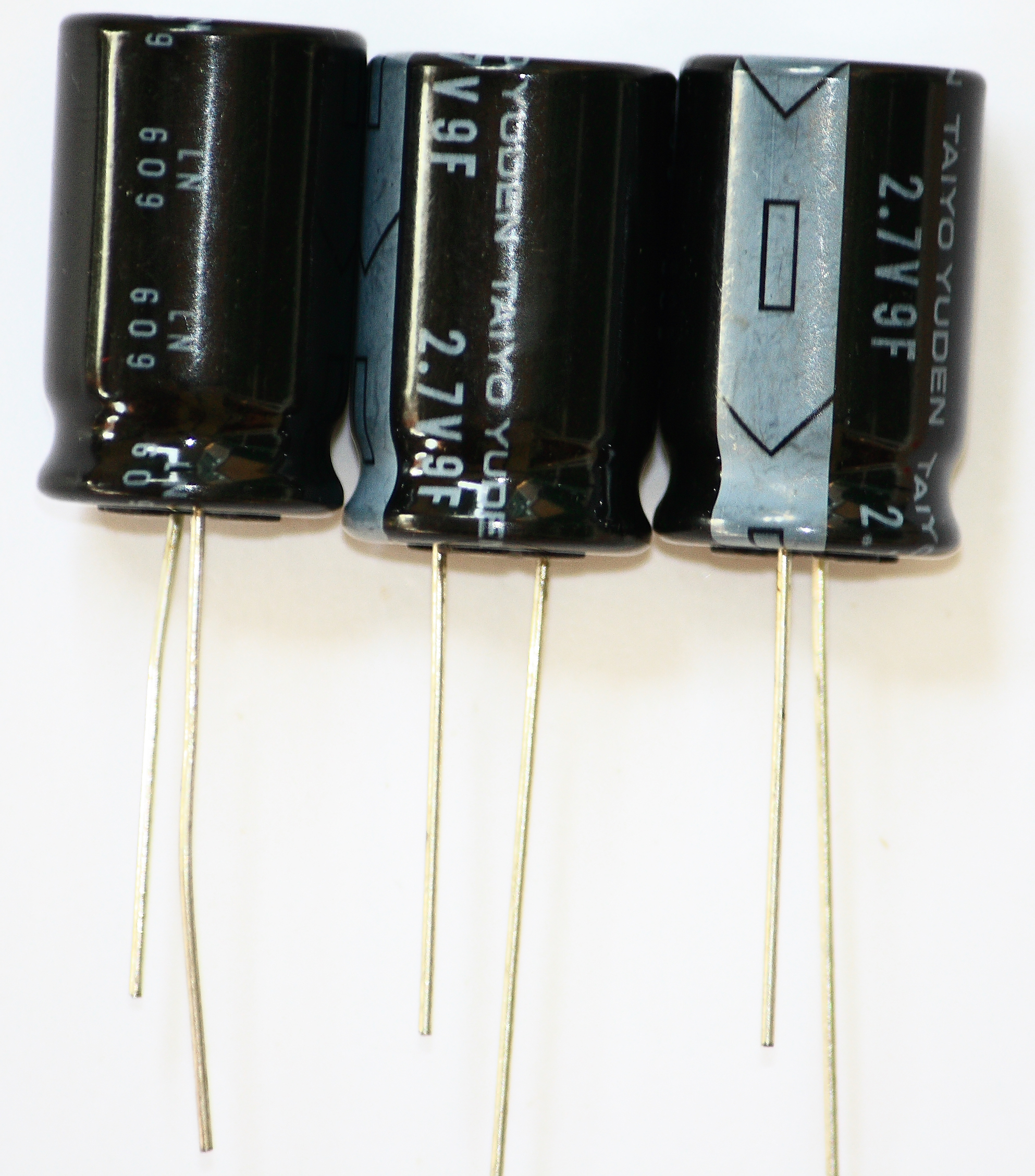 9F 2.7v TAIYO YUDEN