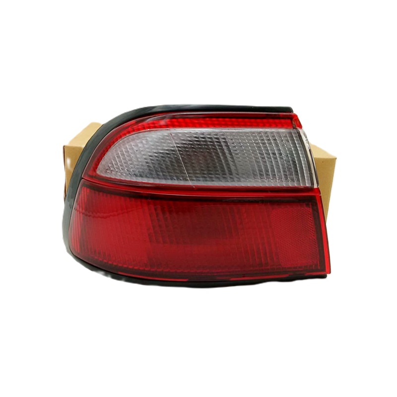 ไฟท้าย NISSAN SUNNY(ซันนี่) B15 ปี1998-2000 (งาน O.E.M เทียบห้าง) -ราคาต่อดวง-