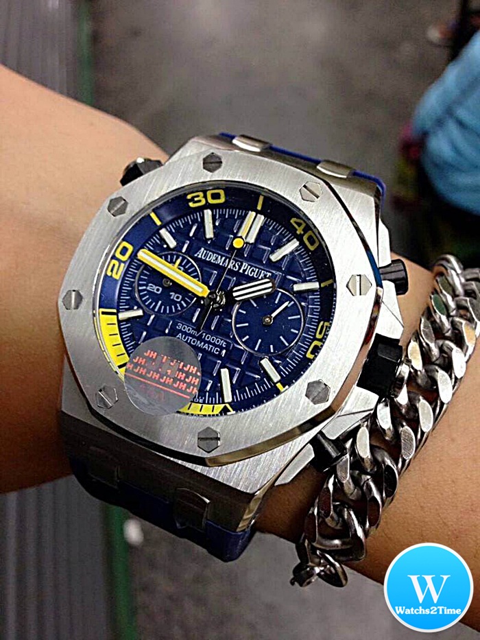 นาฬิกา Audemars Piguet Royal Oak Offshore Diver Chronograpp สีเงิน สายยางสีนํ้าเงิน