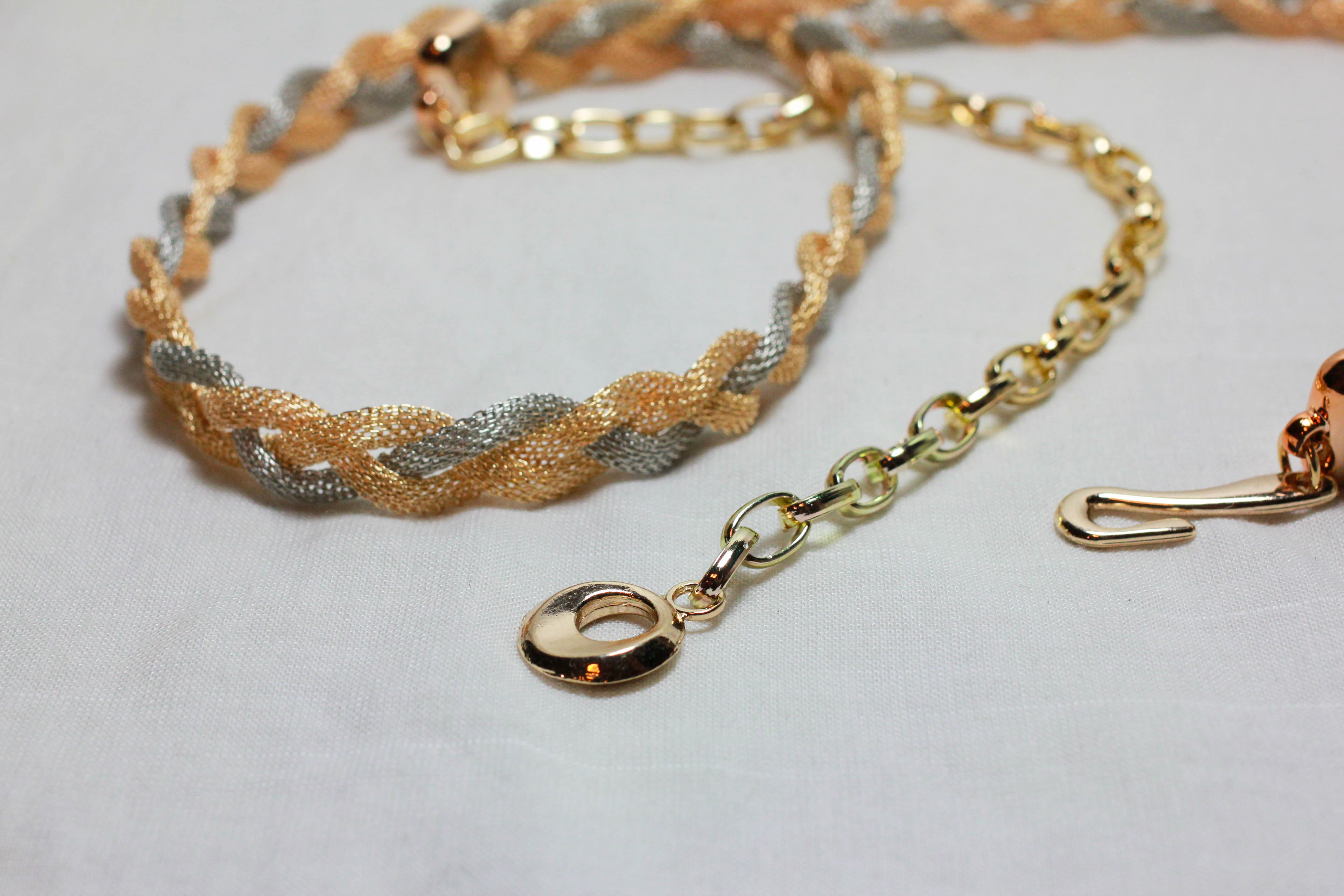 เข็มขัดเชือกถัก สายโซ่ทองเงินถักสลับ ปลายตะขอเกี่ยว