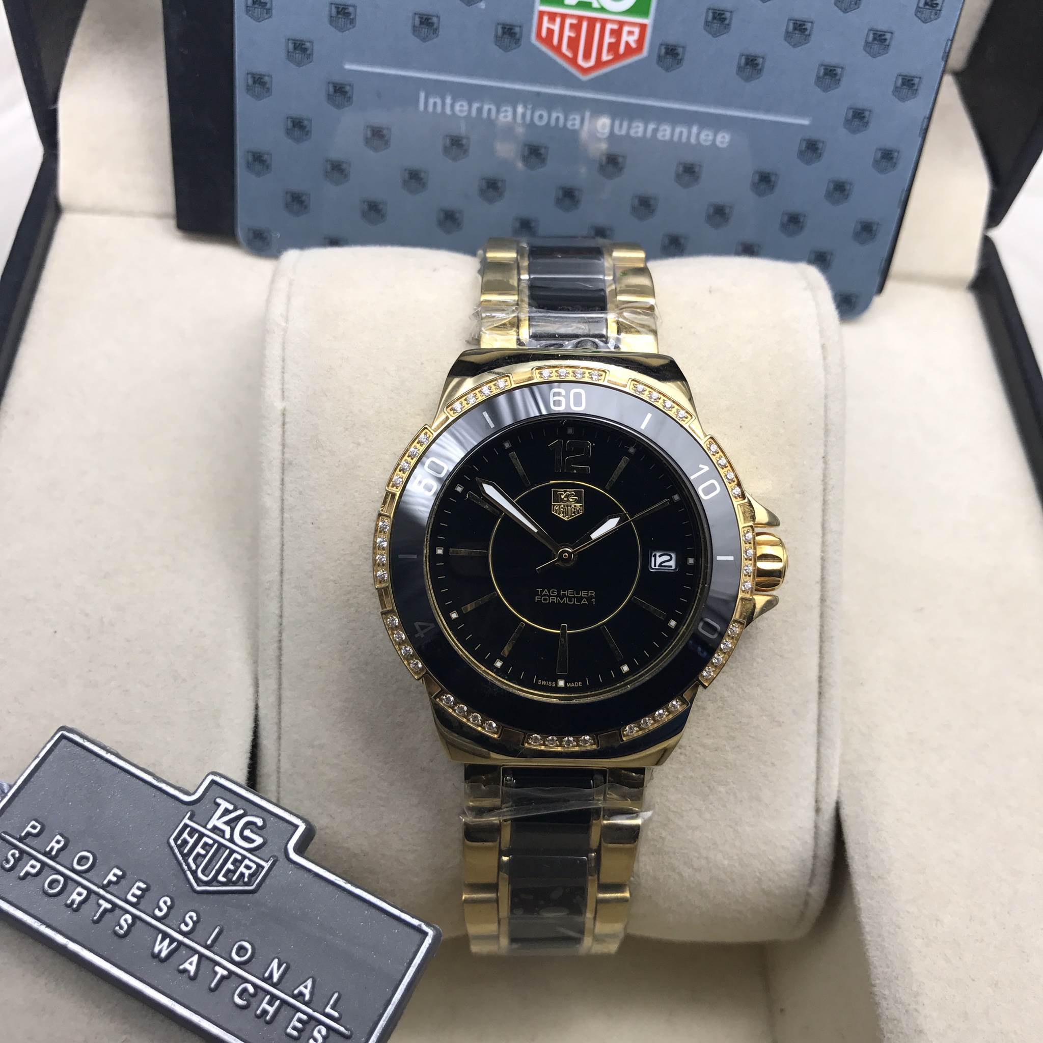 นาฬิกา Tag Heuer รุ่น Formula 1 Lady Black Ceramic สายเลสสลับเซรามิคสีดำขอบเพชร Pink Gold
