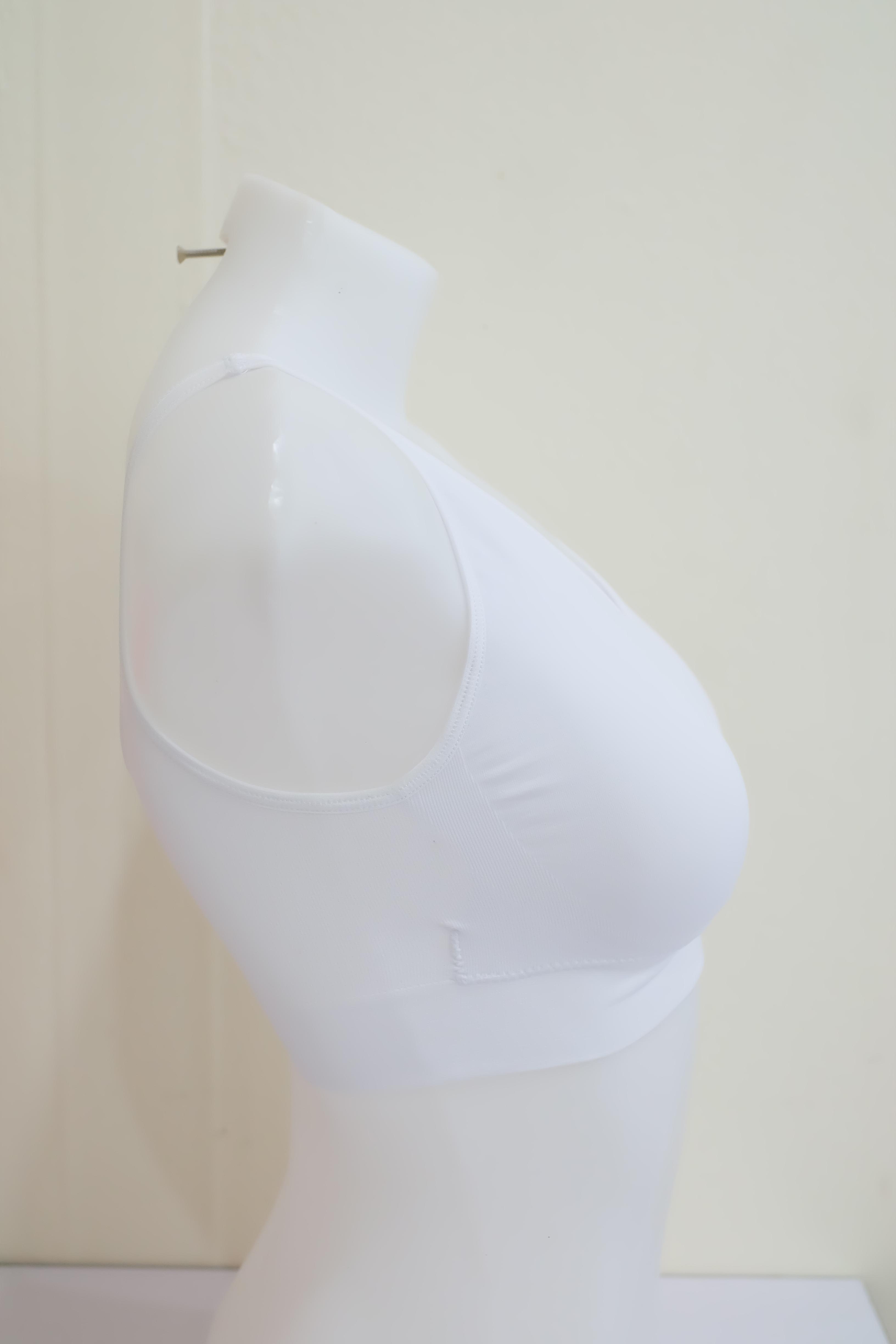 ยกทรง สปอร์ตบรา ไร้ตะขอ ชุดชั้นในสวมสบาย หลังยู U สีขาว S/M/L