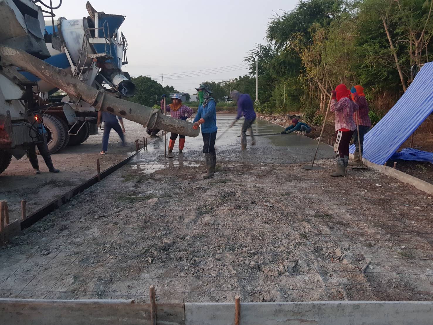 งานลาดกะบัง 2,000 ตรม