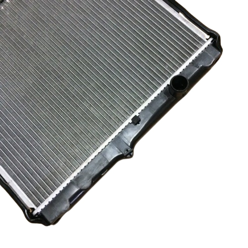 หม้อน้ำ TOYOTA D4D(ดีโฟร์ดี) 2WD มีฝา(เติมตรง) หนาพิเศษ 36มิล ปี2001-2004 เกียรกระปุก (O.E.M รับประกัน 6เดือน)