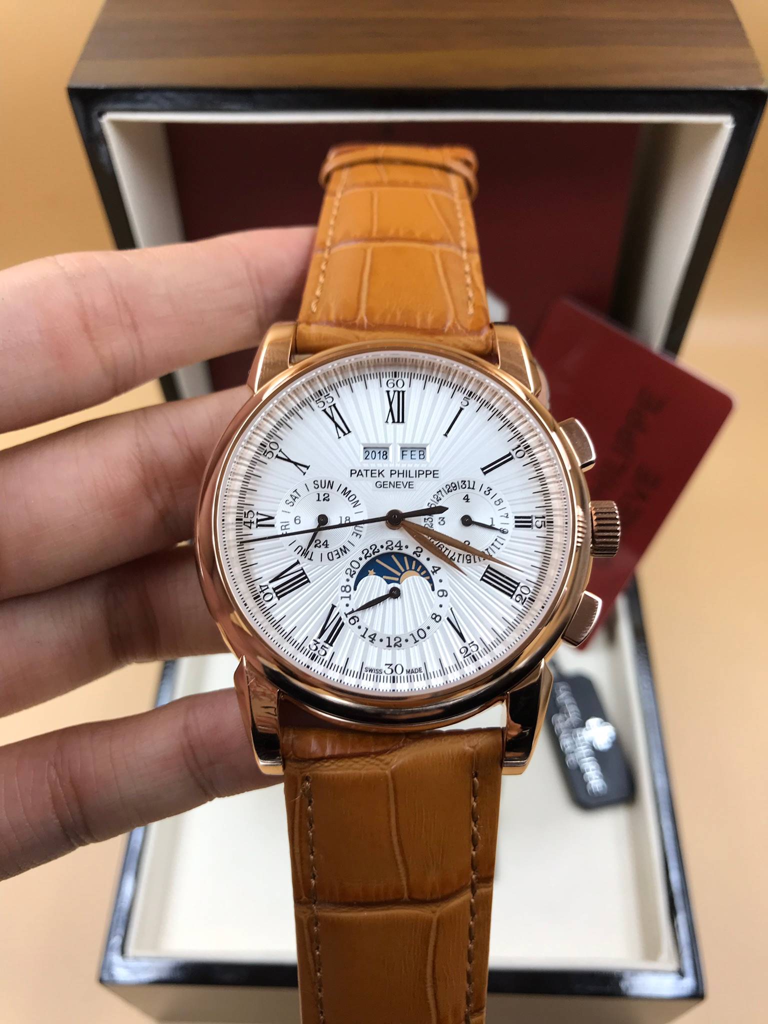 นาฬิกา Patek Philippe Perpetual Calendar สี Pink Gold สายหนังสีน้ำตาล