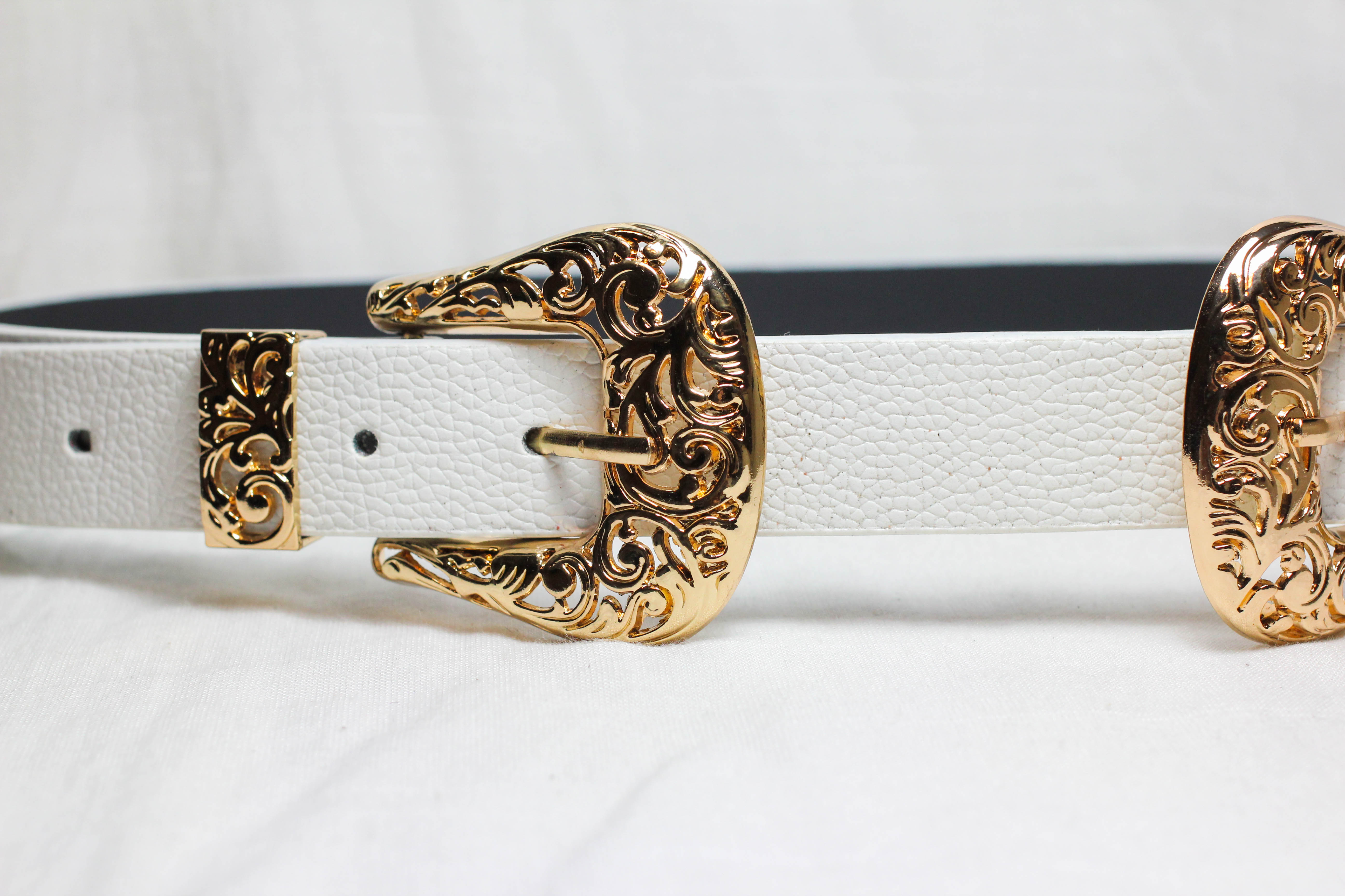 เข็มขัดสองหัวสายขาว หัววินเทจสีทองสวย