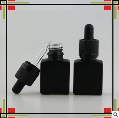 (Pre-Order)15ml ขวดแก้วสี่เหลี่ยม สีดำด้าน 5000 ใบ