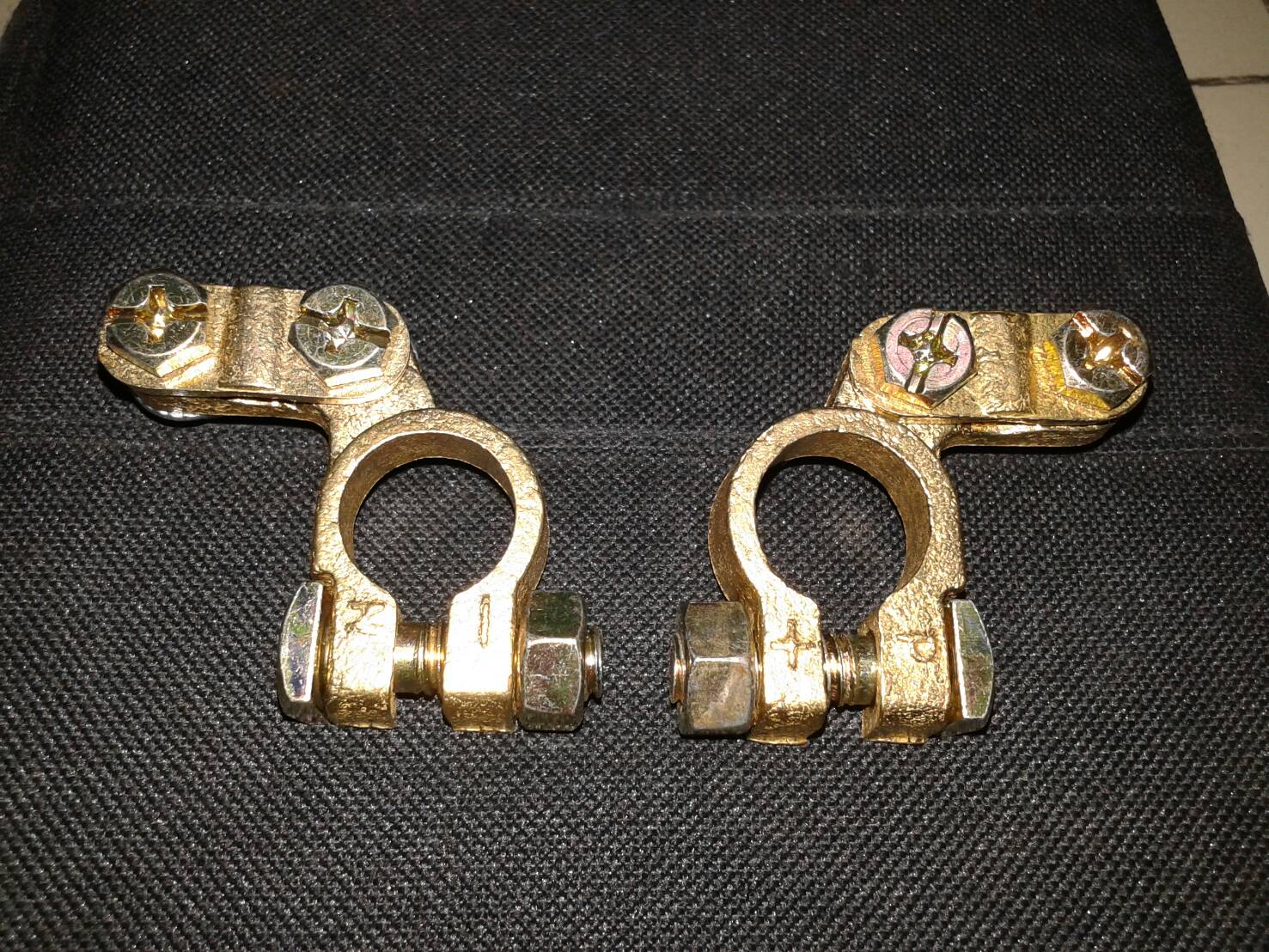 ขั้วแบตเตอรี่ ทองเหลืองแท้ บวก - ลบ Brass battery terminals คู่ละ