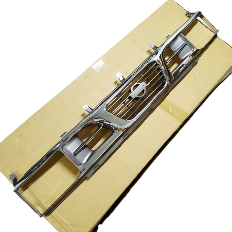 หน้ากระจัง NISSAN BIG-M(บิ๊กเอ็ม)993 CAB ชุบโครเมียม ไม่มีโลโก้ ปี1995-1997 (รหัส:BIG-M'97)