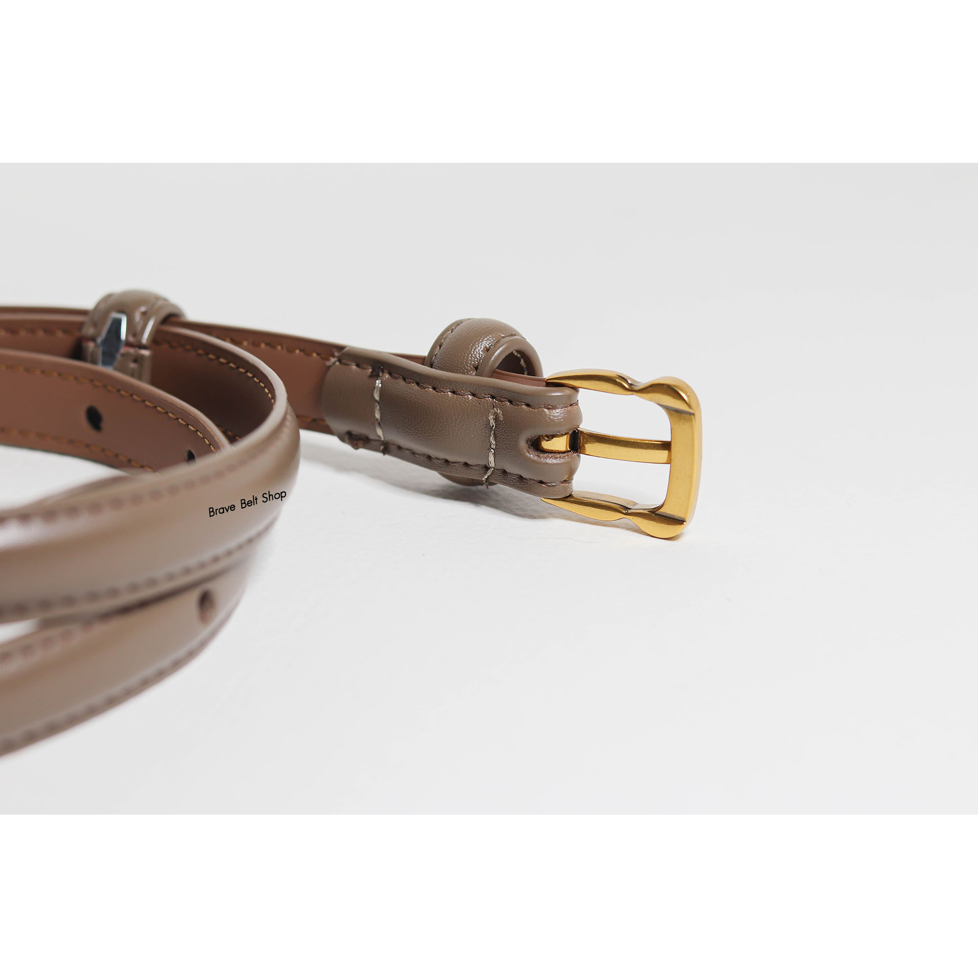 เข็มขัดผู้หญิงหนังสีเทา เส้นเล็กน่าใส่มากๆ